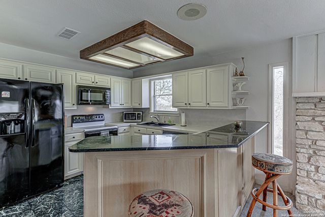 116 #D Dawn D, Horseshoe Bay, TX 78657