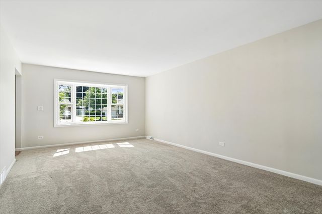 1319 N Columbine Drive, Mount Prospect, IL 60056
