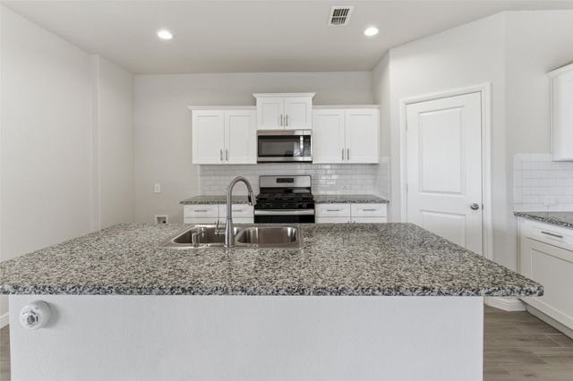 9749 Serviceberry Lane, Fort Worth, TX 76036