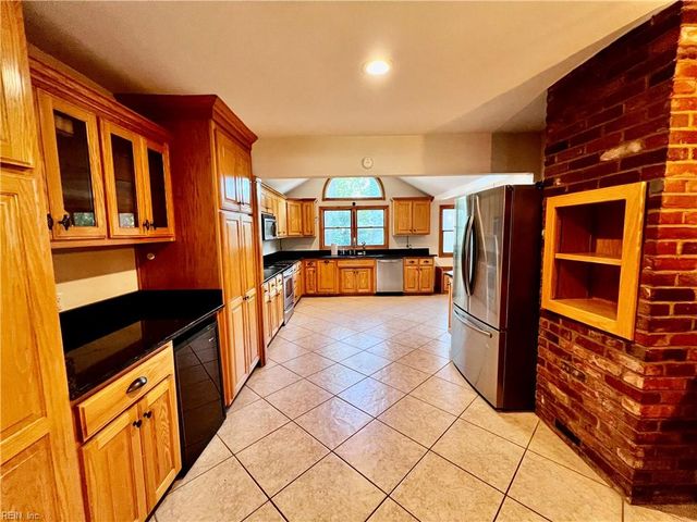 5001 Bellamy Manor DR, Virginia Beach, VA 23464