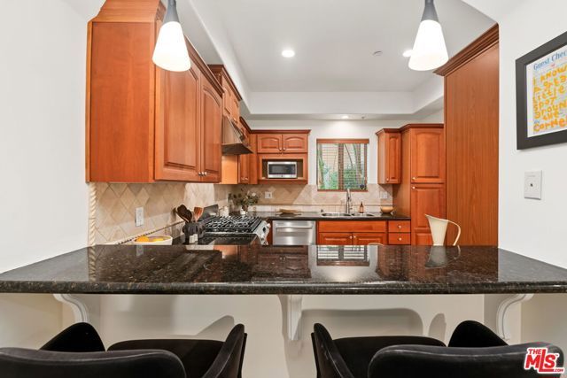 1511 Camden Avenue 103, Los Angeles, CA 90025