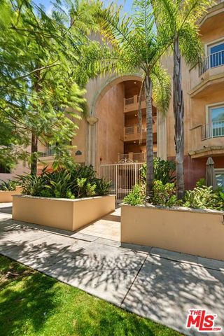1511 Camden Avenue 103, Los Angeles, CA 90025