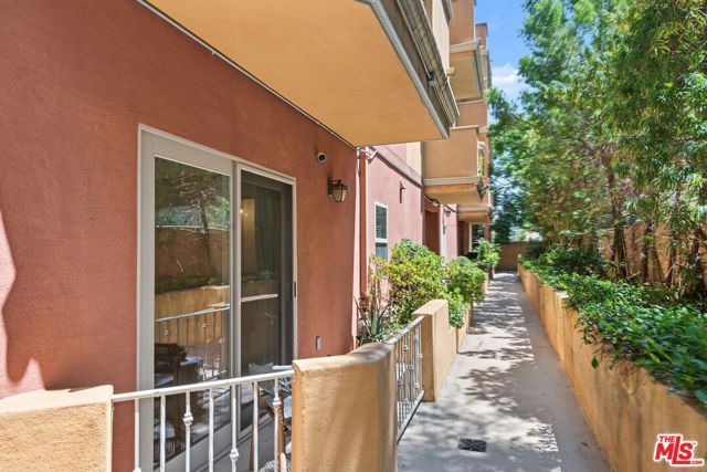 1511 Camden Avenue 103, Los Angeles, CA 90025