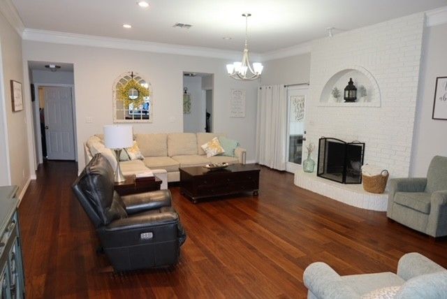 3035 Briarwood Drive, Paris, TX 75460
