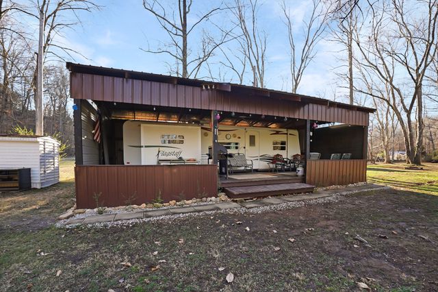 108 Forrest Ln, Stewart, TN 37175