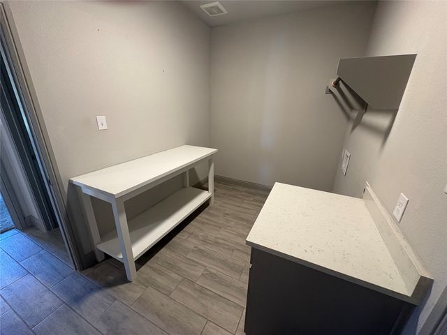 100 Aslan Road, Poolville, TX 76487
