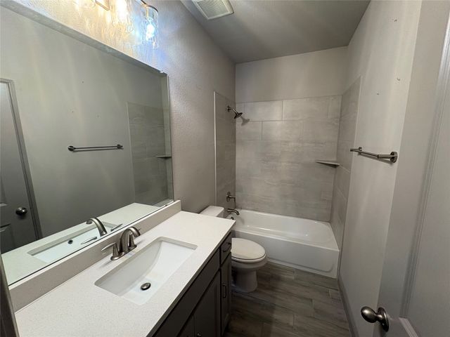 100 Aslan Road, Poolville, TX 76487