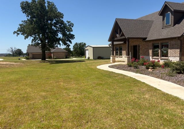 100 Aslan Road, Poolville, TX 76487