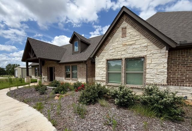 100 Aslan Road, Poolville, TX 76487