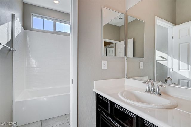 2585 Amazing Meadows Avenue 1006, North Las Vegas, NV 89031