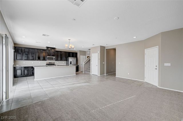 2585 Amazing Meadows Avenue 1006, North Las Vegas, NV 89031