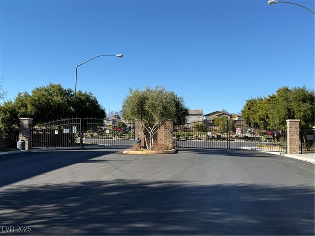 2585 Amazing Meadows Avenue 1006, North Las Vegas, NV 89031