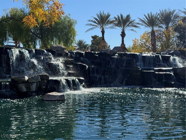 2585 Amazing Meadows Avenue 1006, North Las Vegas, NV 89031