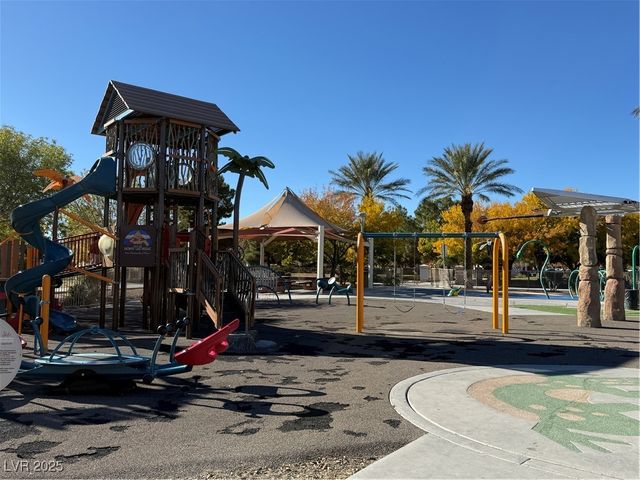 2585 Amazing Meadows Avenue 1006, North Las Vegas, NV 89031