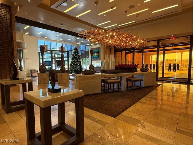 2585 Amazing Meadows Avenue 1006, North Las Vegas, NV 89031