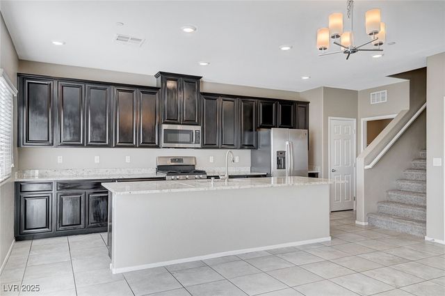 2585 Amazing Meadows Avenue 1006, North Las Vegas, NV 89031