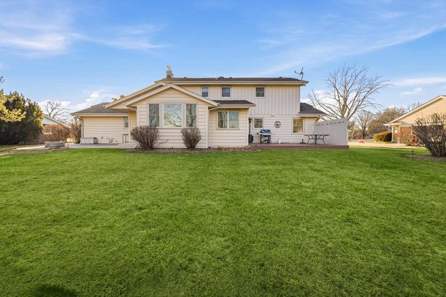 11116 N Riverland COURT, Mequon, WI 53092