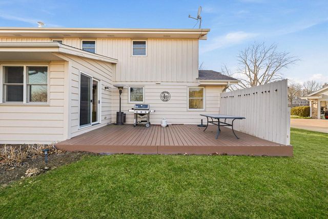 11116 N Riverland COURT, Mequon, WI 53092