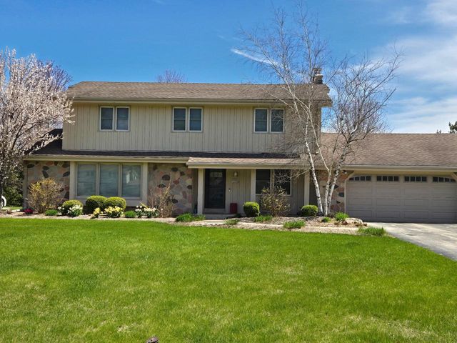 11116 N Riverland COURT, Mequon, WI 53092
