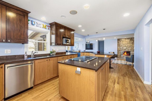 11116 N Riverland COURT, Mequon, WI 53092