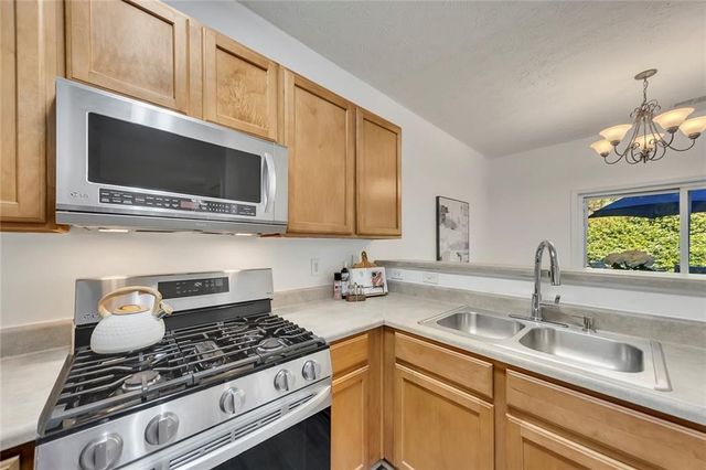 2266 Baker Station Drive, Acworth, GA 30101