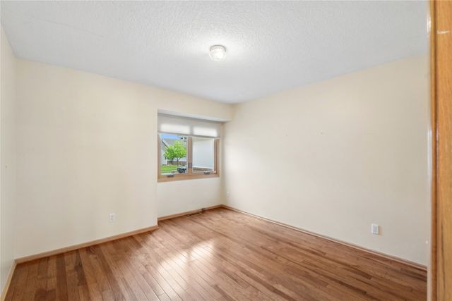 1431 Dover Bay Drive, Clive, IA 50325