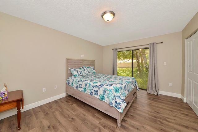 4689 OAK FOREST DRIVE E 1, Sarasota, FL 34231