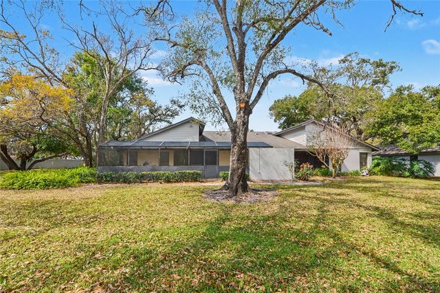 4689 OAK FOREST DRIVE E 1, Sarasota, FL 34231