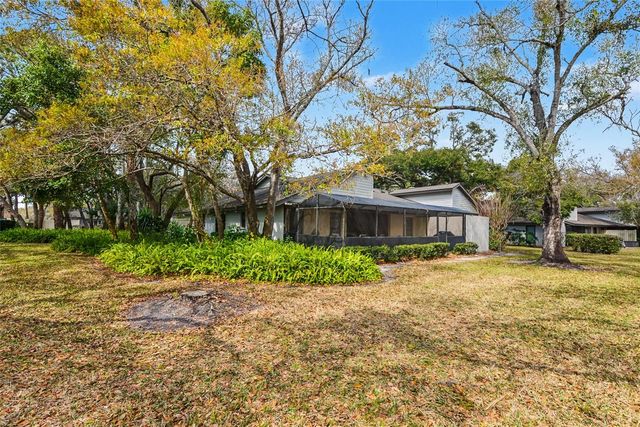 4689 OAK FOREST DRIVE E 1, Sarasota, FL 34231