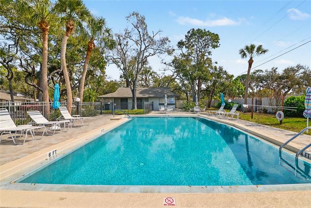 4689 OAK FOREST DRIVE E 1, Sarasota, FL 34231