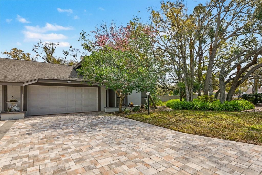 4689 OAK FOREST DRIVE E 1, Sarasota, FL 34231