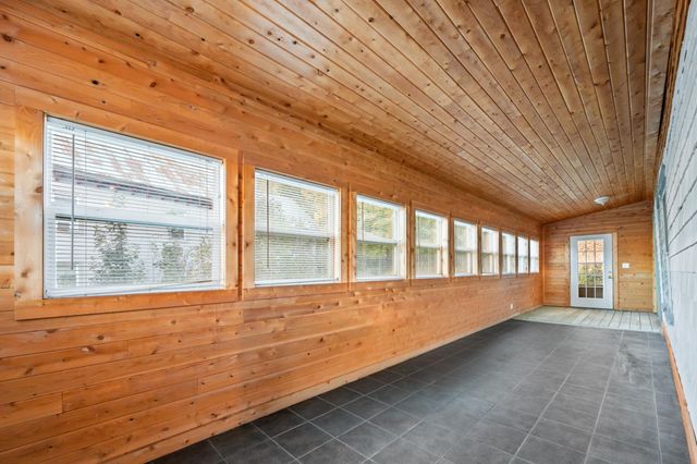 89 Pearl Street, St. Johnsbury, VT 05819