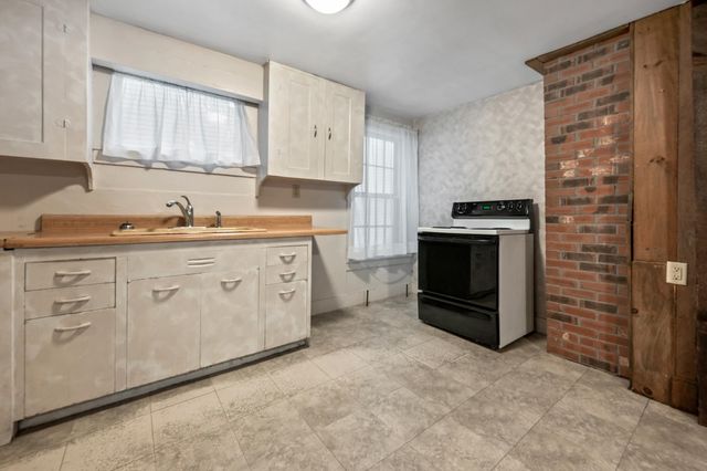 89 Pearl Street, St. Johnsbury, VT 05819