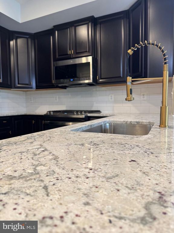 5822 OAKDALE VILLAGE RD, Ijamsville, MD 21754