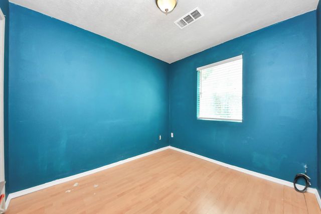 121 Elendor Drive, Cleveland, TX 77328