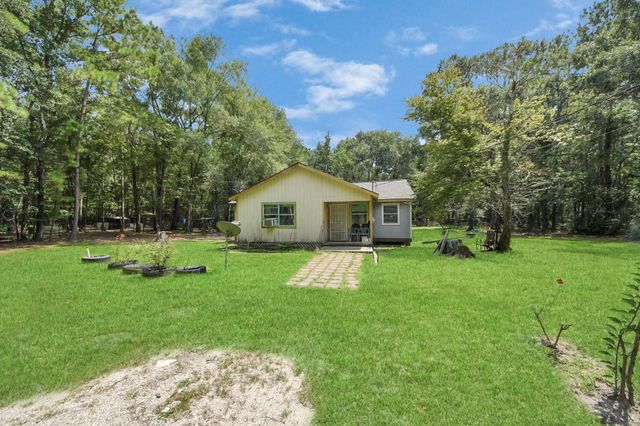 121 Elendor Drive, Cleveland, TX 77328