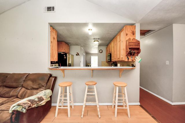 121 Elendor Drive, Cleveland, TX 77328