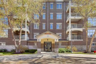 425 Village Green Road 213, Lincolnshire, IL 60069