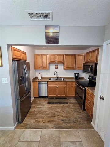 5231 BEACH DRIVE SE A, St Petersburg, FL 33705