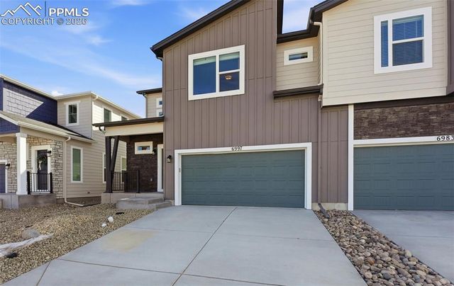 6997 Knapp Drive, Colorado Springs, CO 80924