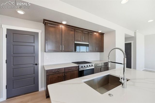 6997 Knapp Drive, Colorado Springs, CO 80924