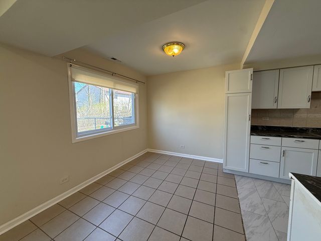 1874 WINDWARD Lane, Hanover Park, IL 60133