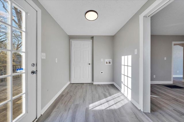 2218 Larchwood ST, Roanoke, VA 24012