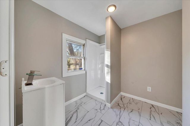 2218 Larchwood ST, Roanoke, VA 24012