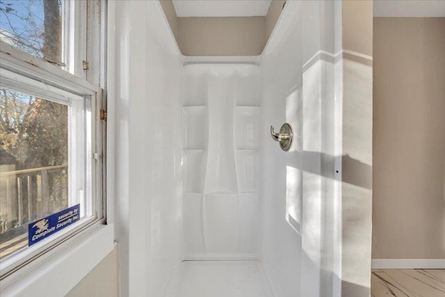 2218 Larchwood ST, Roanoke, VA 24012