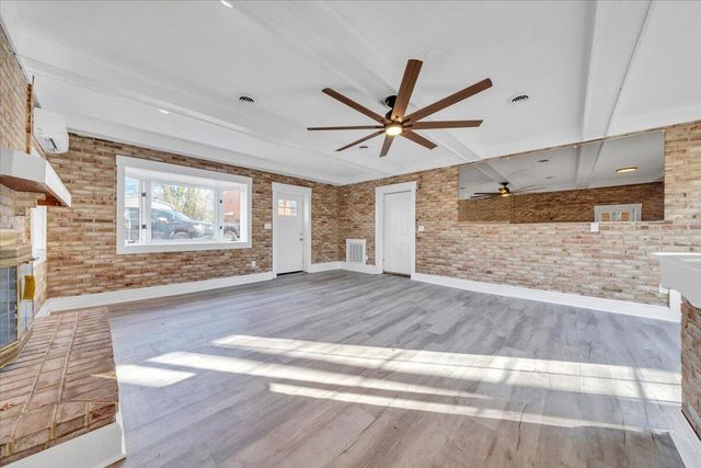 2218 Larchwood ST, Roanoke, VA 24012