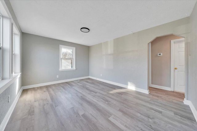 2218 Larchwood ST, Roanoke, VA 24012