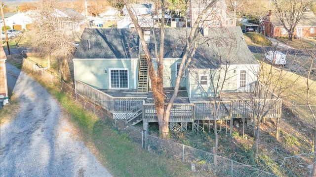 2218 Larchwood ST, Roanoke, VA 24012