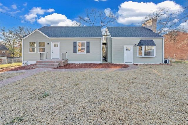 2218 Larchwood ST, Roanoke, VA 24012