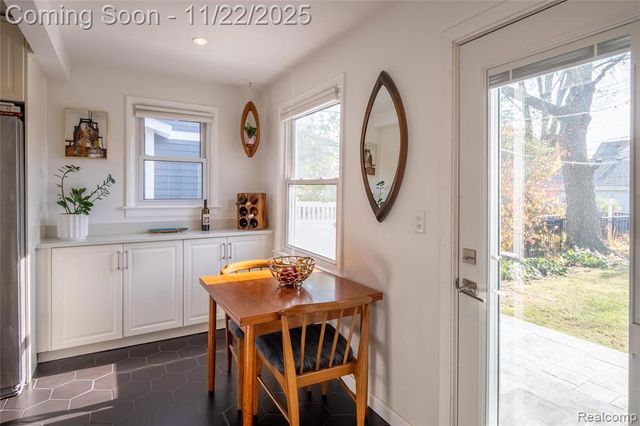 1217 Mayfield Drive, Royal Oak, MI 48067